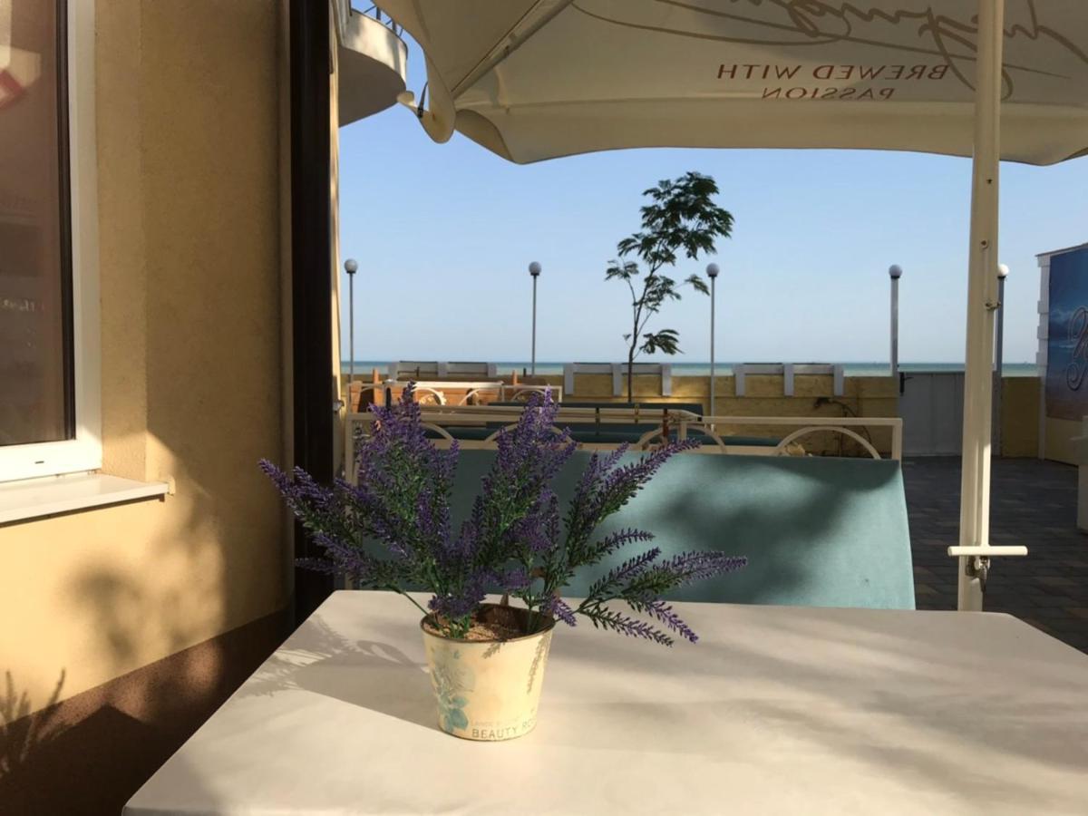 Hotel Tsvetok Odessa Ngoại thất bức ảnh